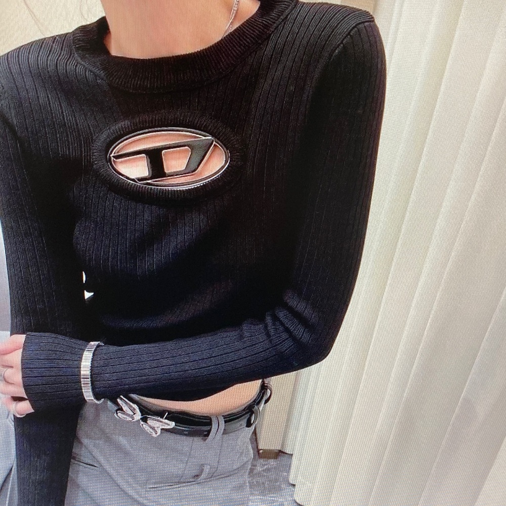Diesel Black Ribbed Long-Sleeve Crewneck Top with Logo Cutout